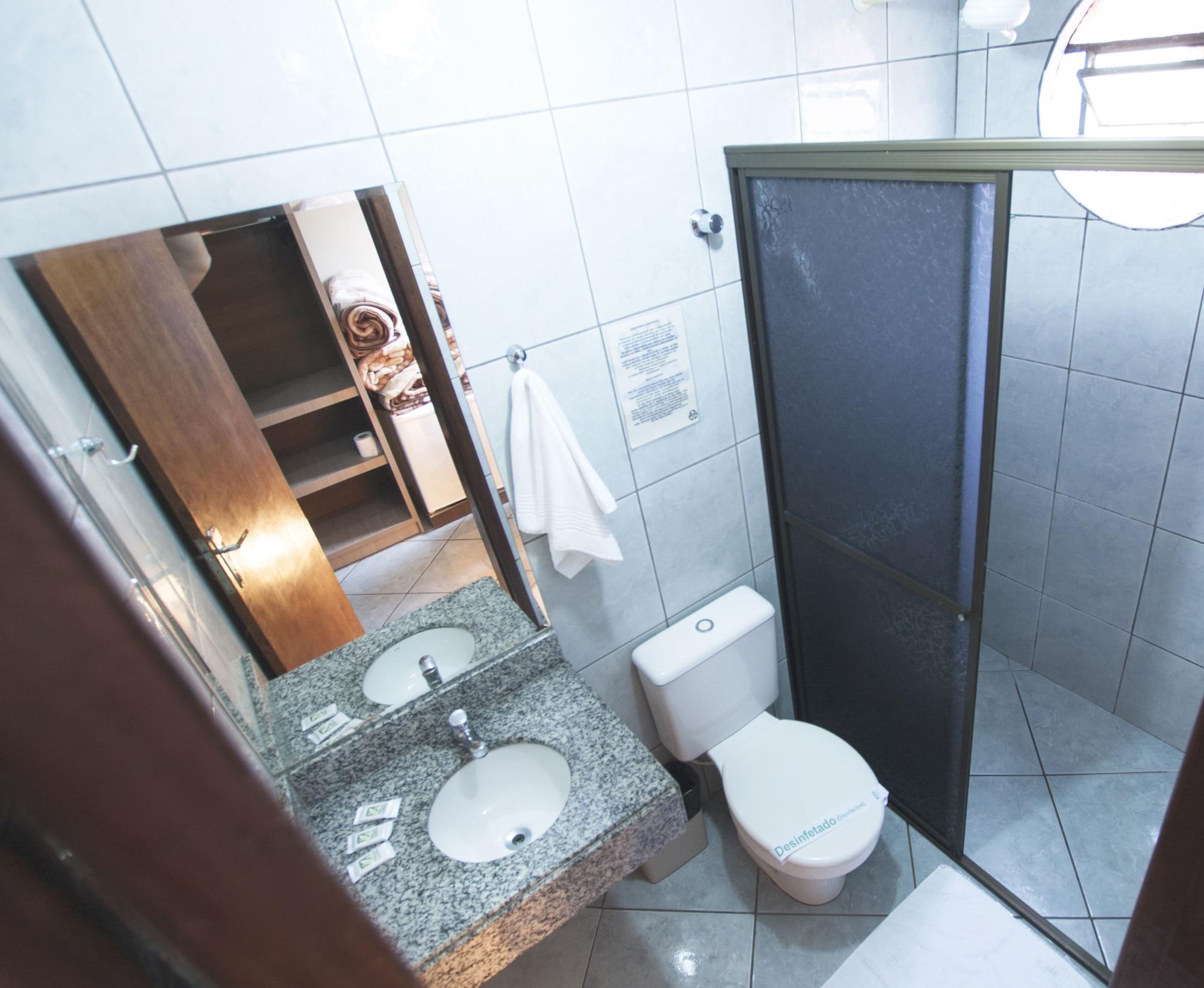 Hotel Villa Canoas Фос-ду-Игуасу Экстерьер фото