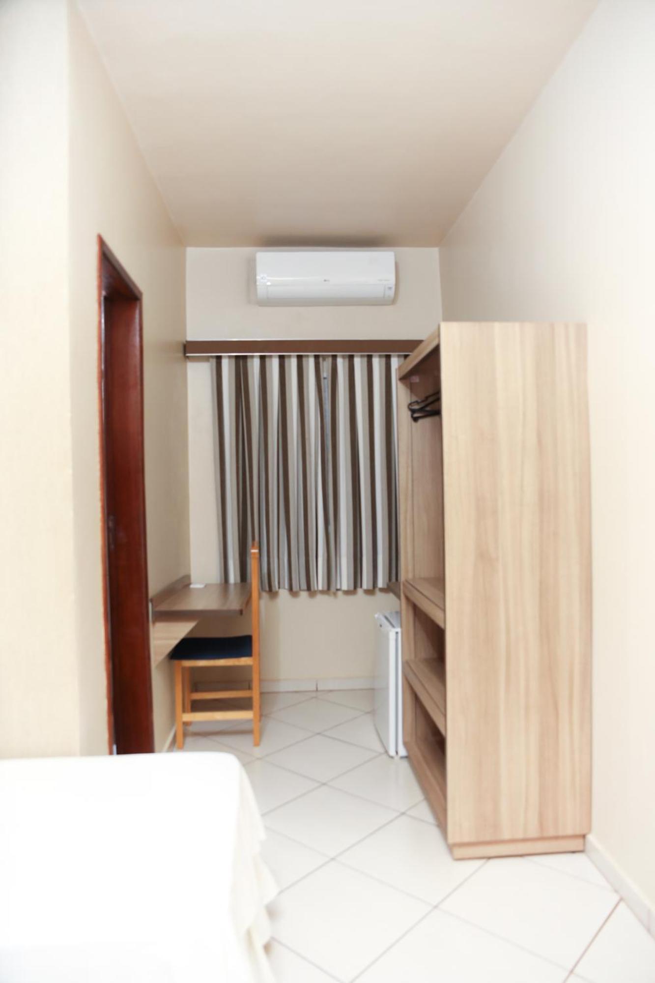 Hotel Villa Canoas Фос-ду-Игуасу Экстерьер фото