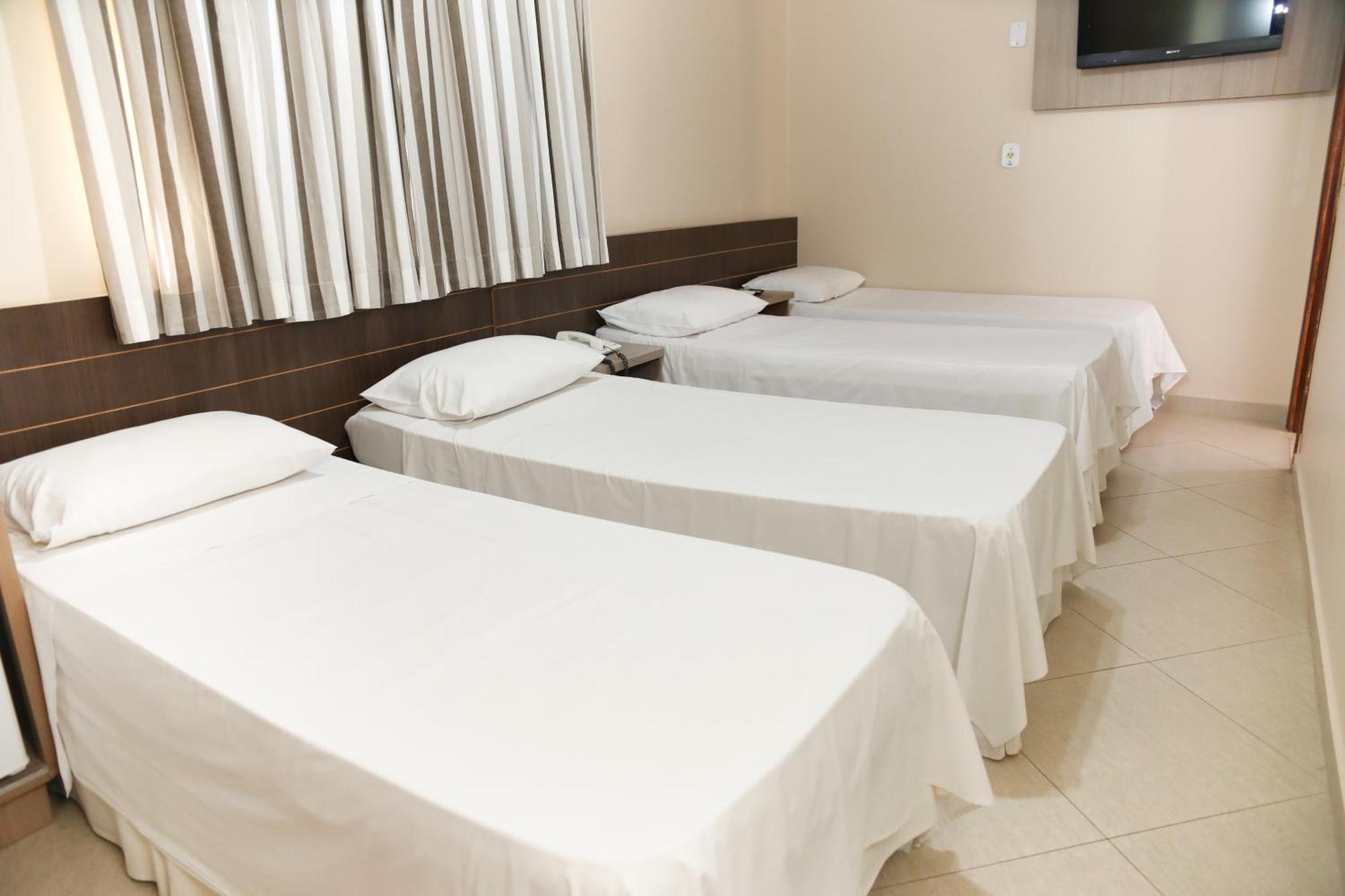 Hotel Villa Canoas Фос-ду-Игуасу Экстерьер фото