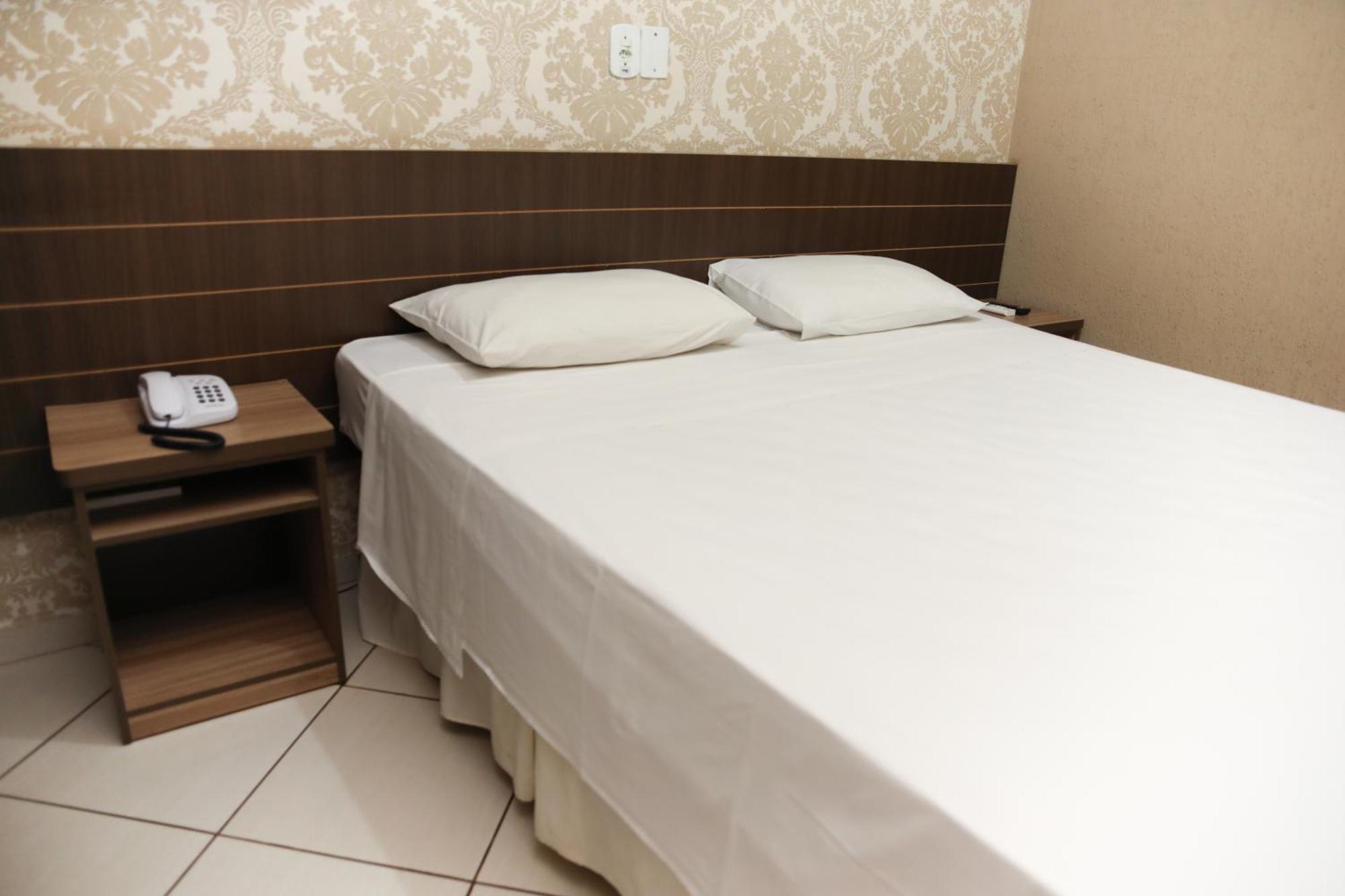 Hotel Villa Canoas Фос-ду-Игуасу Экстерьер фото