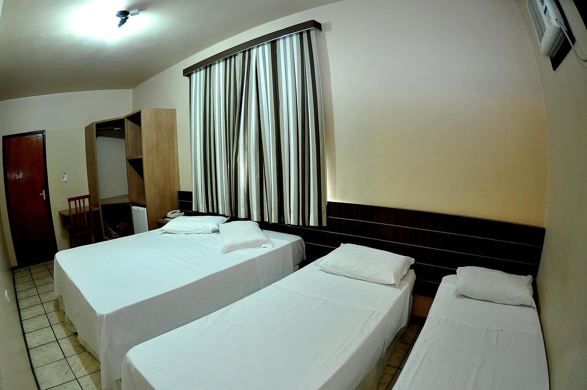 Hotel Villa Canoas Фос-ду-Игуасу Экстерьер фото