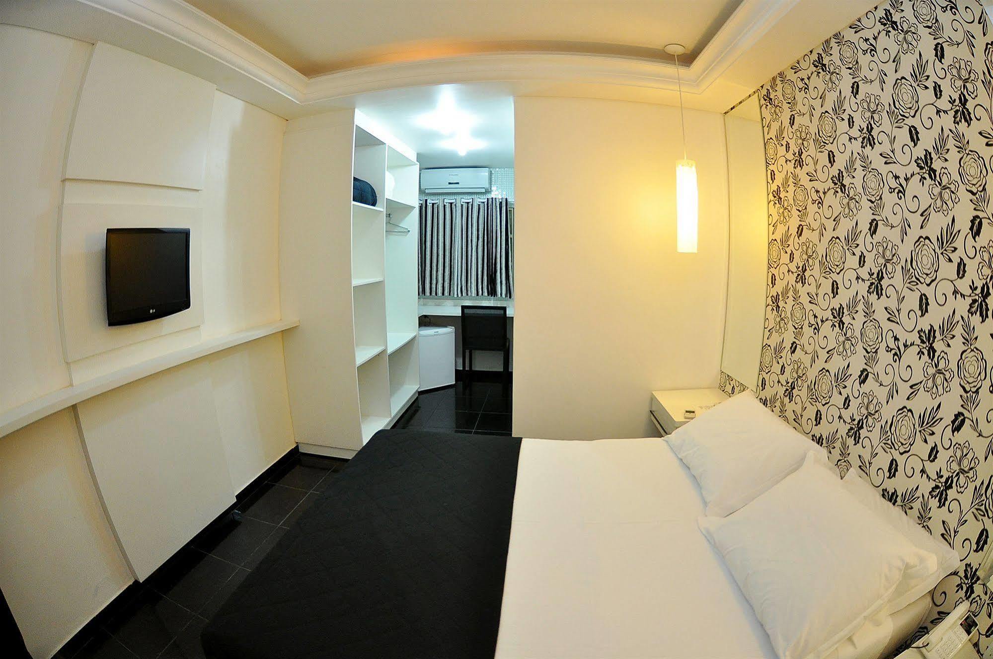 Hotel Villa Canoas Фос-ду-Игуасу Экстерьер фото
